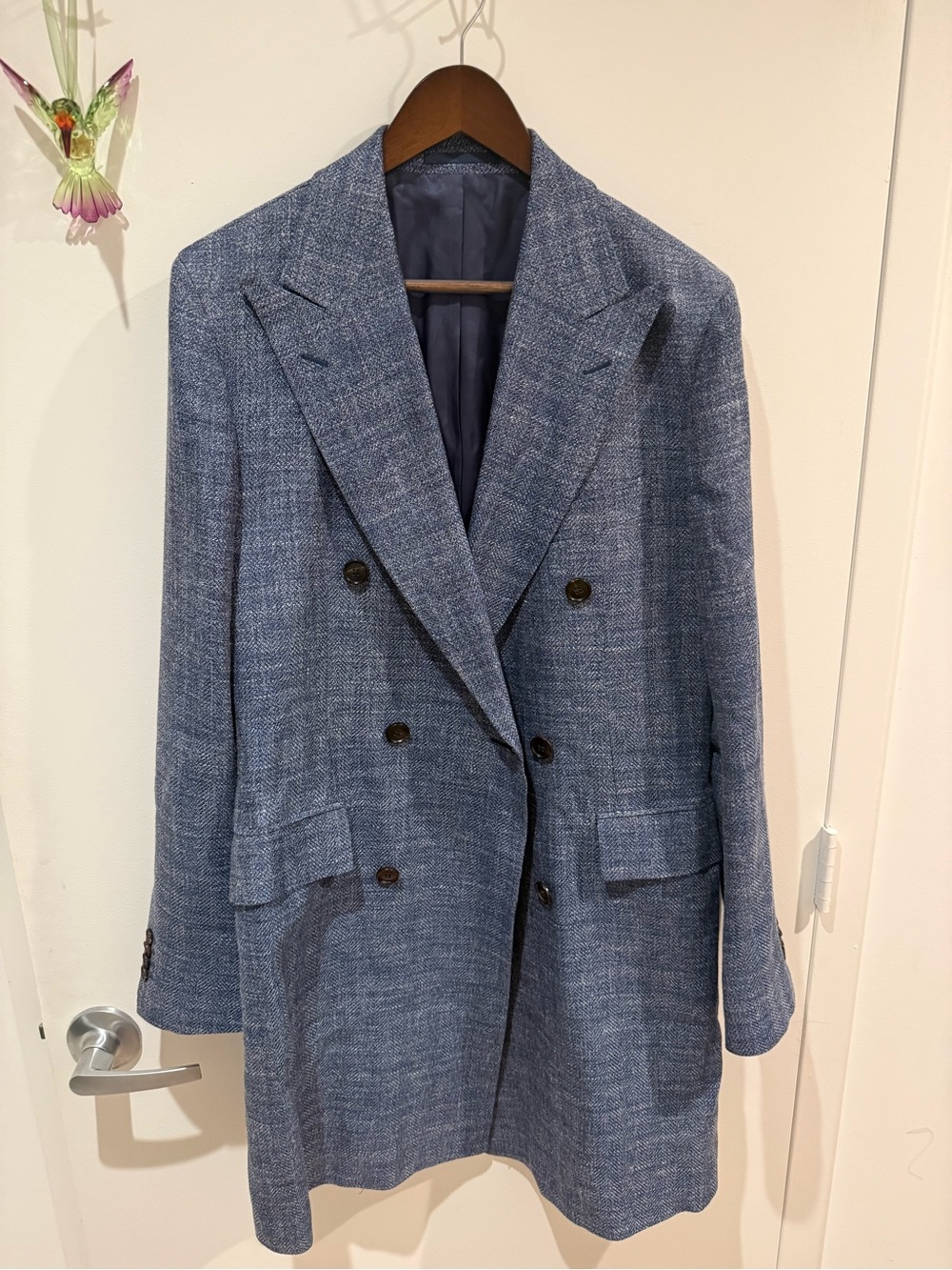 Suitsupply light weight blue tweed coat with navy lining